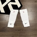 Elite Pro White Compression Knee Sleeve - Image 2