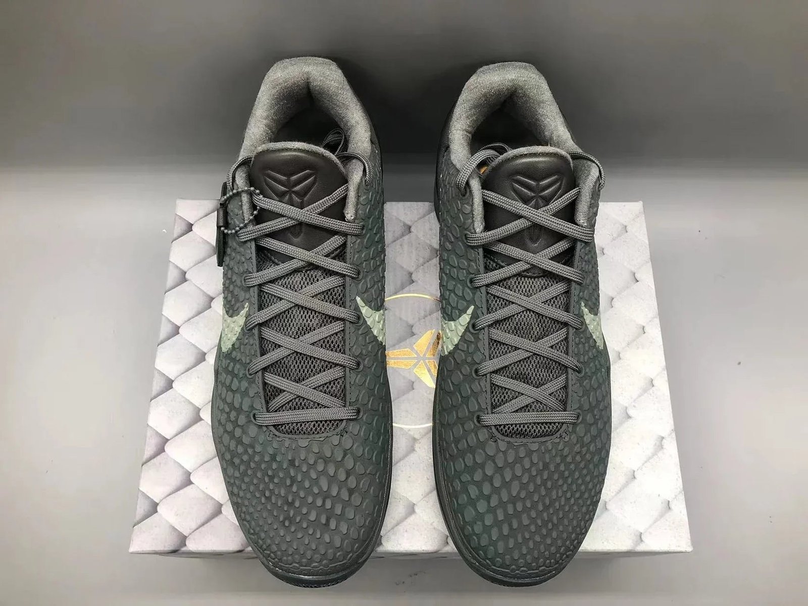 FADE TO BLACK 6 - Image 8